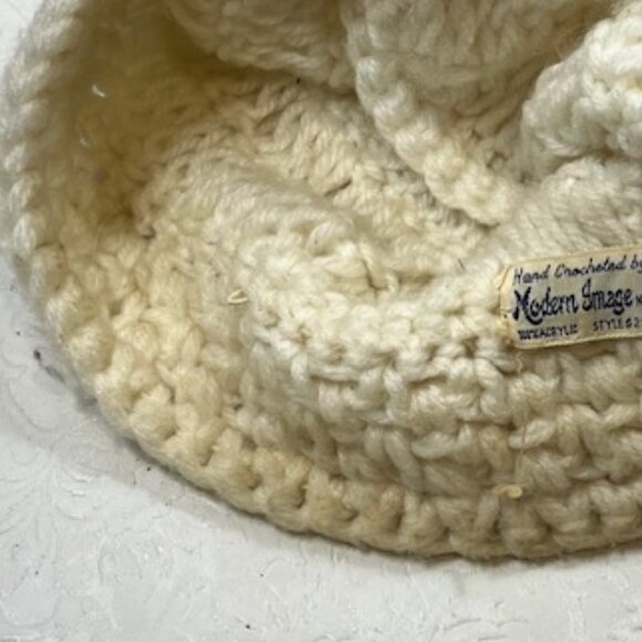 VTG Hand Crocheted White Head Wrap Hat Made in Japan - Picture 12 of 13